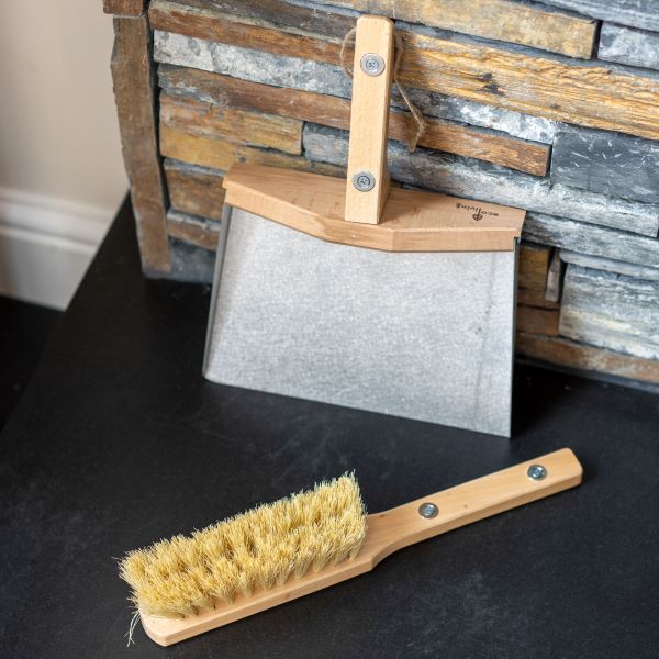 Plastic-free dustpan and brush set with steel pan, wooden brush with natural bristles