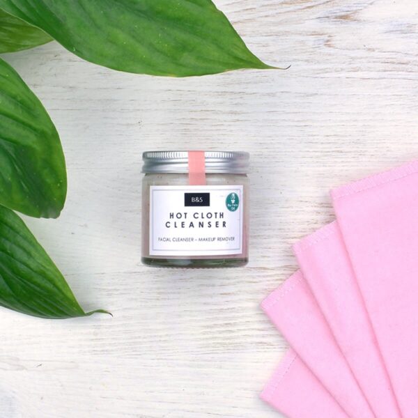 Bain and Savon hot cloth cleanser in glass jar with aluminium lid