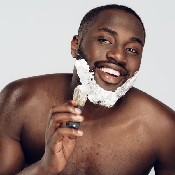 Bambaw eco-friendly metal vegan-friendly shaving brush in use