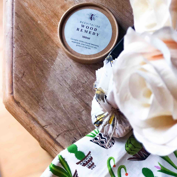 Beevitalise wood remedy set with cloth and buffer