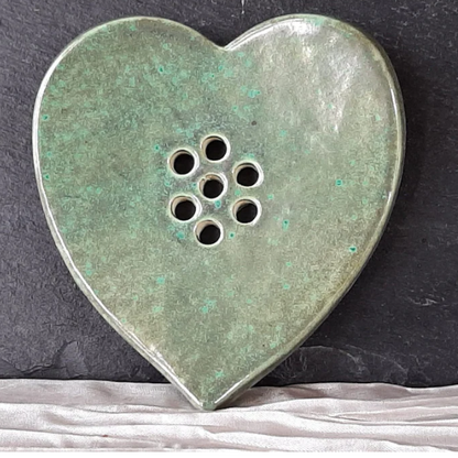 Ceramic soapdish Heart Cove