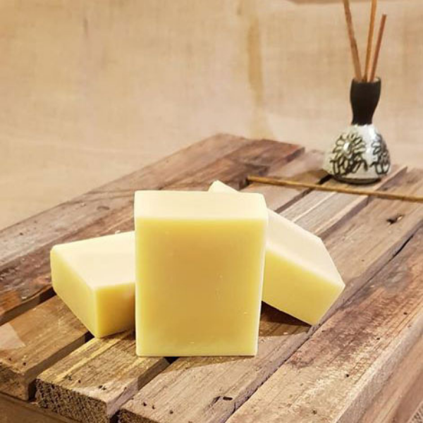 The Black Cat Soap House soap bar Peppermint and lemon