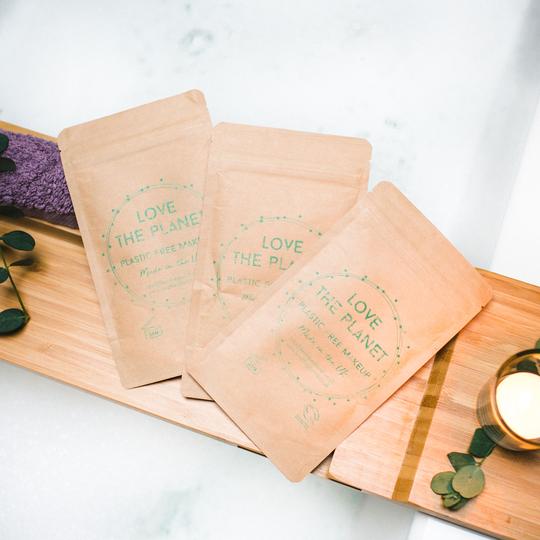 Plastic-free make up foundation samples